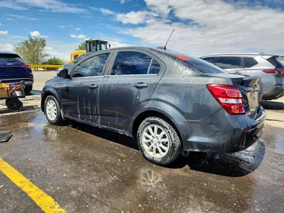 2017 CHEVROLET SONIC LT, фото 2, лот 10710366