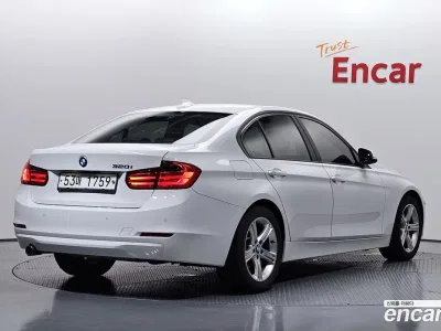 2014 BMW 3-Series 320i, фото 2, лот 10210119