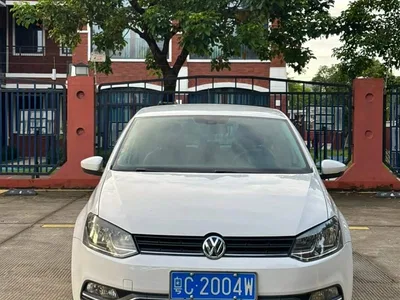 2014 Volkswagen Polo 1.6L Automatic Comfort Edition, фото 2, лот 10353559