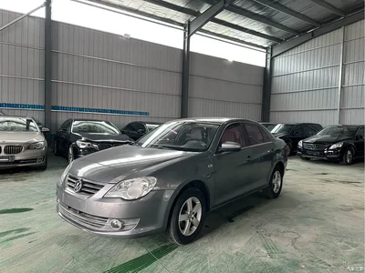 2011 Volkswagen Bora 1.6L Automatic Fashion, фото 1, лот 10471451