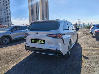 2024 Toyota Sienna 2.5L Hybrid AWD Luxury Edition, фото 4, лот 10399613