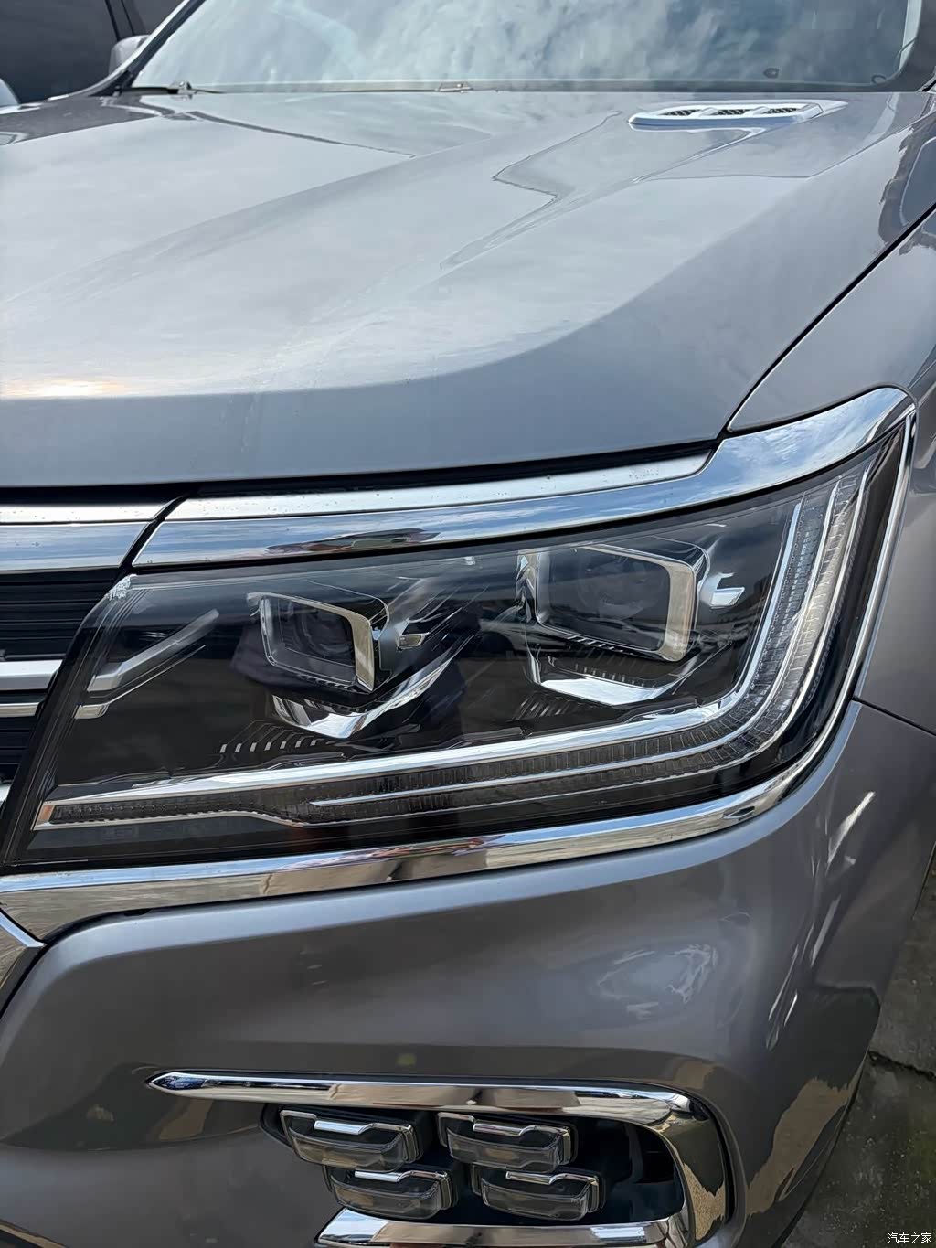 2018 Roewe RX8 30T Smart Internet AWD Flagship Edition, фото 2, лот 11133951