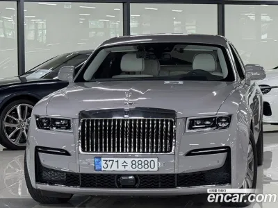 2023 Rolls-Royce Ghost 6.7 V12, фото 1, лот 10119478