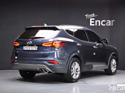 2017 Hyundai Santafe Diesel 2.0 2WD, фото 2, лот 10678562