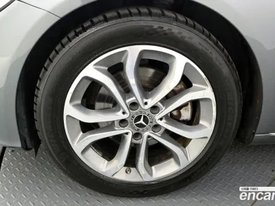 2017 Mercedes-Benz C-Class C200 Avantgarde, фото 4, лот 10042339