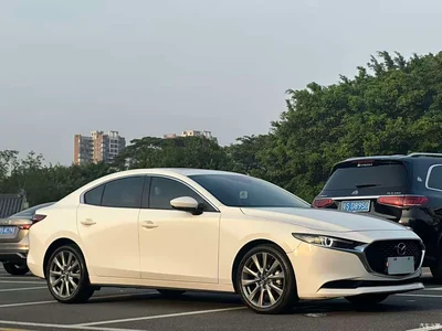 2022 Mazda Mazda3 Axela 2.0L Automatic Elegance Edition, фото 3, лот 10326561