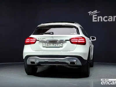 2019 Mercedes-Benz GLA-Class GLA220 Premium, фото 4, лот 10054303