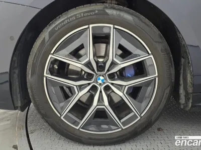 2025 BMW 5-Series 520i M Sport, фото 4, лот 10049447