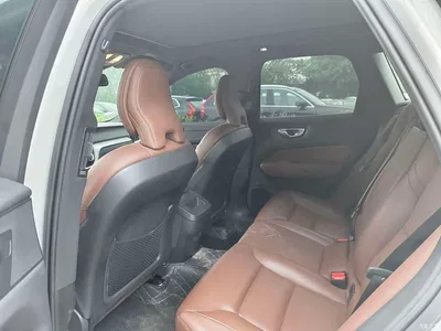 2024 Volvo XC60 B5 AWD Zhiyi Luxury Edition, фото 4, лот 10363288