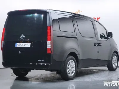 2025 Hyundai Staria Cargo 3-Seater, фото 2, лот 10145134