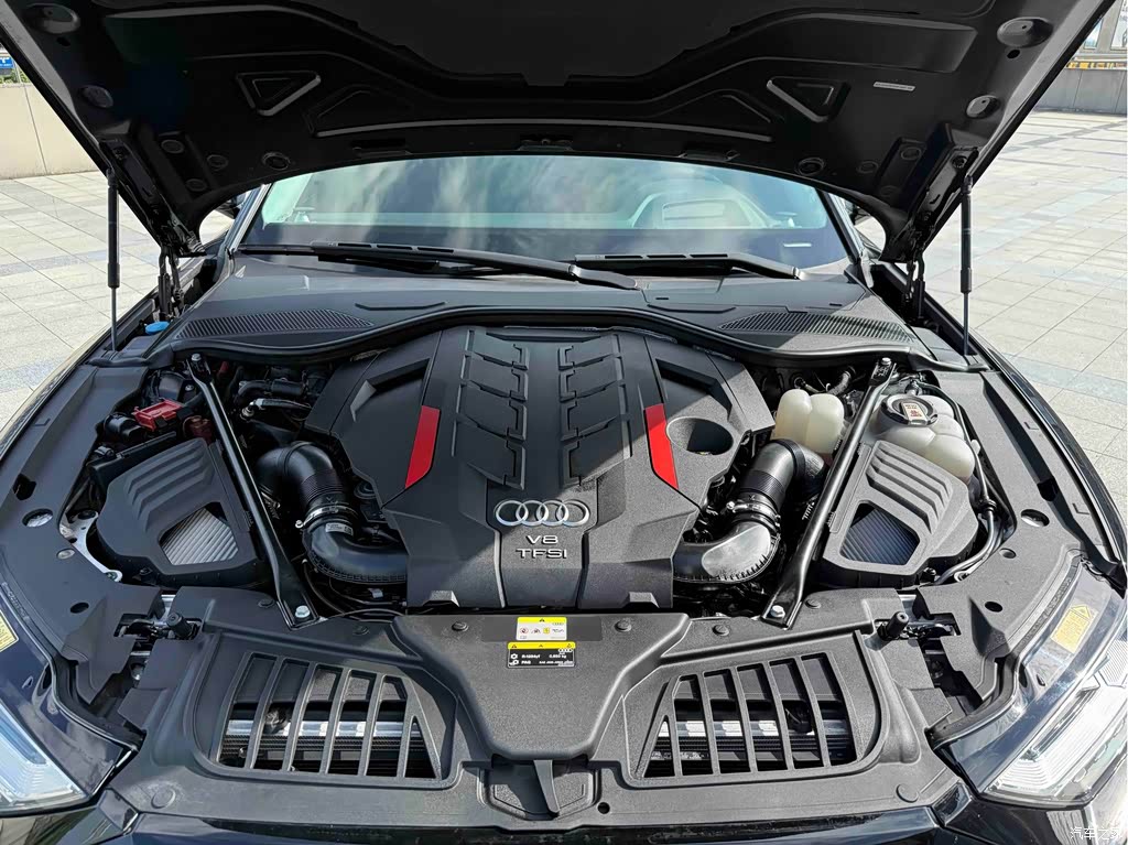 2021 Audi S8 S8L 4.0TFSI quattro, фото 4, лот 10233499