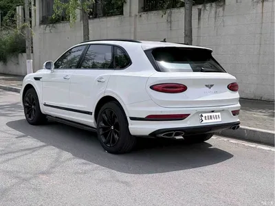 2022 Bentley Bentayga, фото 2, лот 10244407