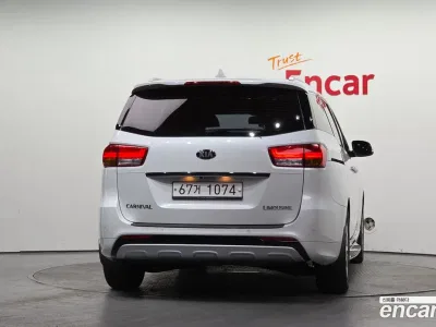 2016 Kia Canival 7-seater Limousine, фото 4, лот 10382805