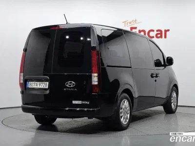 2023 Hyundai Staria Cargo 3-Seater, фото 2, лот 10386230