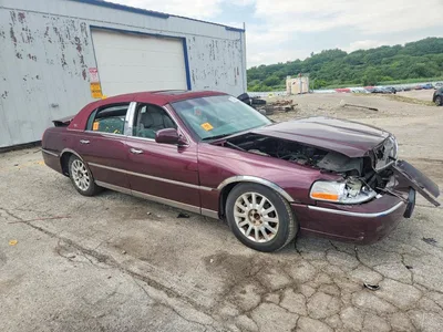 2006 LINCOLN TOWN CAR SIGNATURE LIMITED, фото 4, лот 10875014