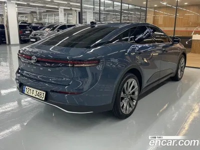 2025 Toyota Crown 2.5 4WD Hybrid, фото 2, лот 10184609