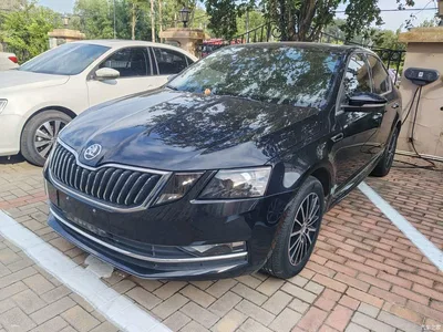 2018 Škoda Octavia 1.6L Automatic Luxury, фото 2, лот 10348238