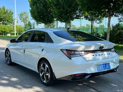 2022 Hyundai Elantra 1.5L CVT LUX Premium Edition, фото 4, лот 10372309