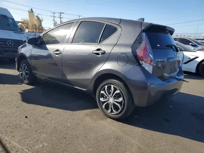 2016 TOYOTA PRIUS C ONE, фото 2, лот 11578163