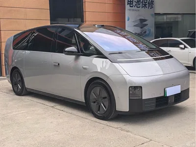 2025 Li Auto MEGA Model Home Family Special Edition, фото 3, лот 10443927