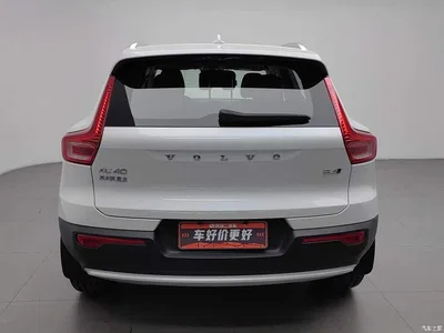 2025 Volvo XC40 B4 AWD Smart Elite Luxury Edition, фото 4, лот 10450802