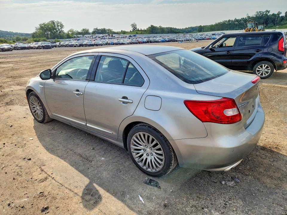 2010 SUZUKI KIZASHI SLS, фото 2, лот 10883133