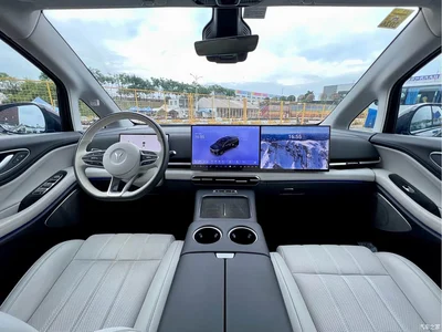 2025 Voyah Auto Voyah Dreamer PHEV AWD Flagship Kunpeng Edition, фото 4, лот 11018355