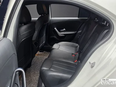 2021 Mercedes-Benz A-Class A220 Sedan, фото 4, лот 10035819