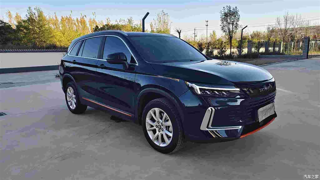 2022 Skyworth Auto Skyworth HT-i 1.5L PHEV 115KM Smart Edition, фото 3, лот 11162553