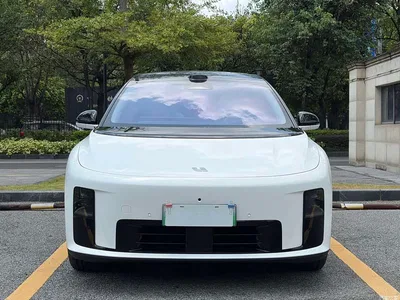 2025 Li Auto Li i8 Standard Edition, фото 2, лот 10825635