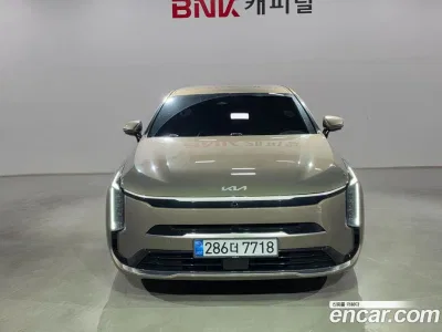 2025 Kia K8 Signature, фото 2, лот 10131964