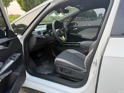 2025 Volkswagen ID.3 Smart Outstanding Edition, фото 4, лот 10467928