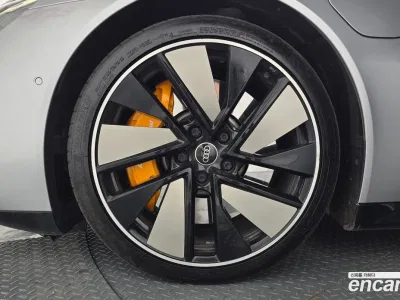 2022 Audi e-tron GT GT quattro Premium, фото 4, лот 10185590