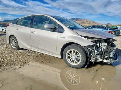 2017 TOYOTA PRIUS PRIME PREMIUM, фото 4, лот 10905325