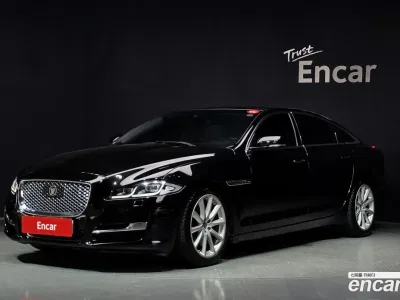 2016 Jaguar XJ 3.0D Premium Luxury LWB, фото 1, лот 10117235