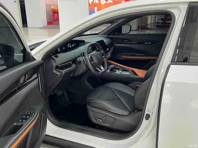 2022 Changan UNI-V 1.5T Premium Model, фото 4, лот 10247140