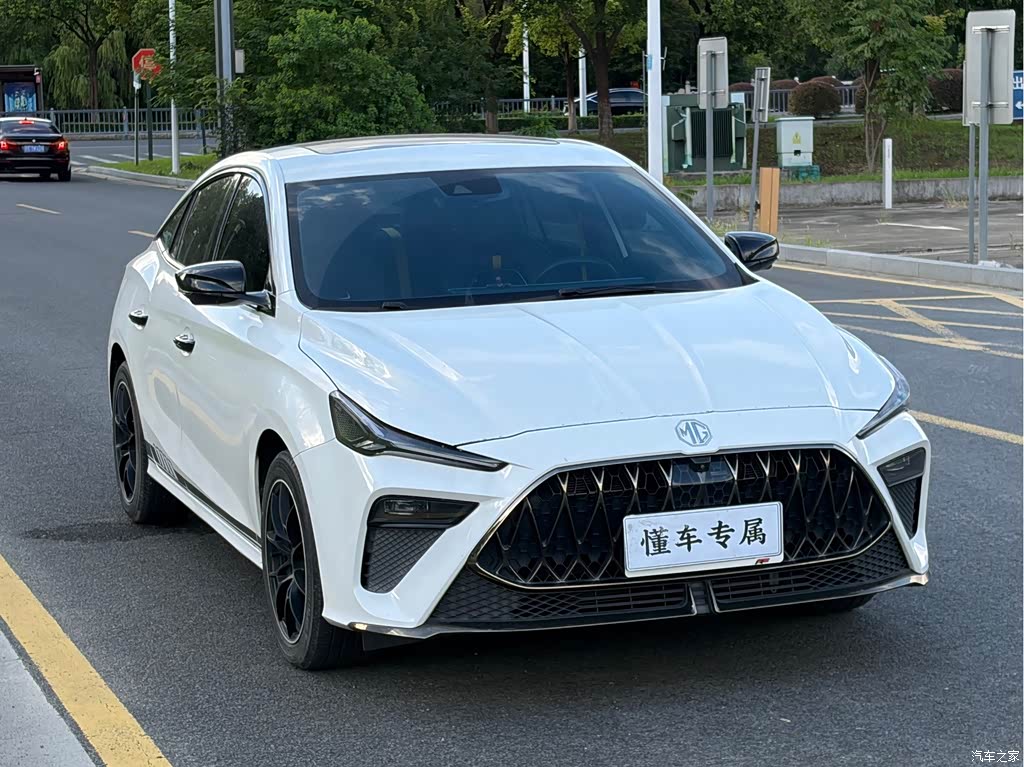 2022 MG MG5 Scorpio 1.5T Trophy Sport Luxury Edition, фото 3, лот 10355703