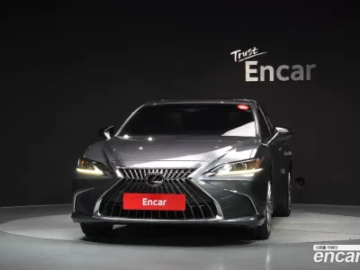 2023 Lexus ES 300h Luxury Plus, фото 3, лот 10184631