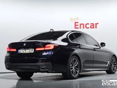 2023 BMW 5-Series 520i M Sport, фото 1, лот 10058942