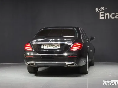 2018 Mercedes-Benz E-Class E300 4MATIC Exclusive, фото 3, лот 10053288
