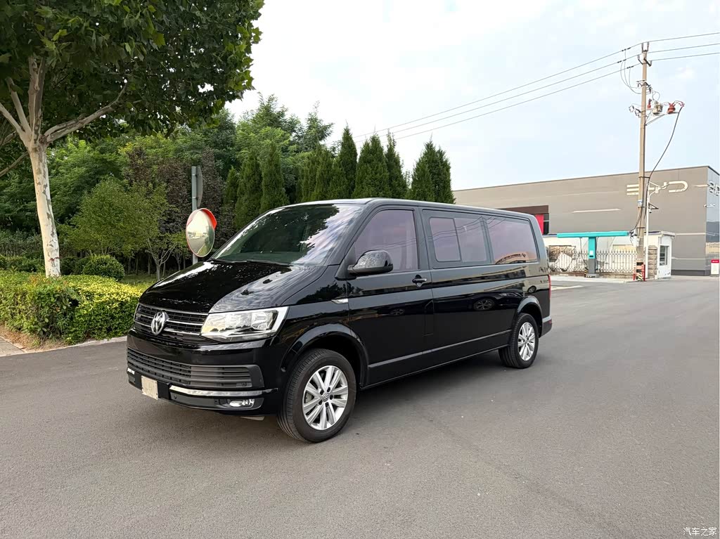 2016 Volkswagen Caravelle 2.0TSI AWD Comfort 9-Seater, фото 1, лот 10476824
