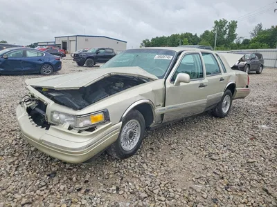 1997 LINCOLN TOWN CAR EXECUTIVE, фото 1, лот 10977571