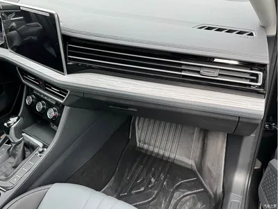 2026 Volkswagen Sagitar Model Year Facelift 30 Million Special Edition 300TSI DSG Premium Edition, фото 3, лот 10458065
