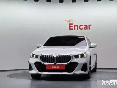 2026 BMW 5-Series 530i xDrive M Sport, фото 3, лот 10217115