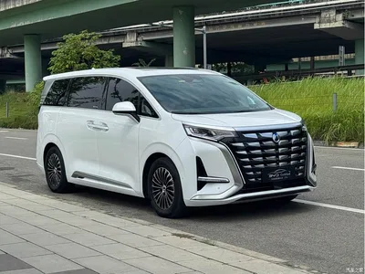 2022 Denza D9 DM-i 970 AWD Flagship, фото 3, лот 10350738