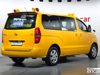 2019 Hyundai Starex 4WD School Bus, фото 1, лот 10192589