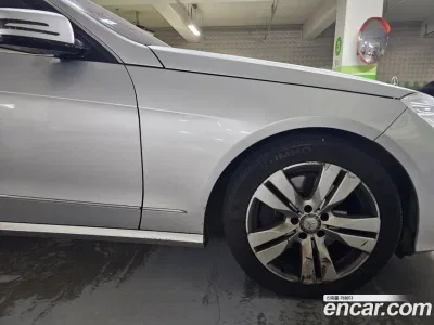 2011 Mercedes-Benz E-Class E350, фото 4, лот 10078138