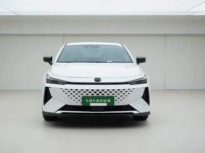 2024 Changan UNI-V iDD Blue Whale Smart iDD 136km Smart Cool, фото 2, лот 11081959