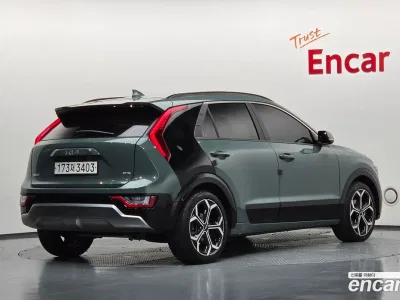 2022 Kia Niro Signature, фото 2, лот 11132271