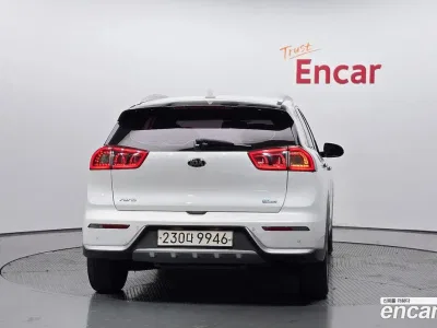 2017 Kia Niro Prestige, фото 4, лот 10183592